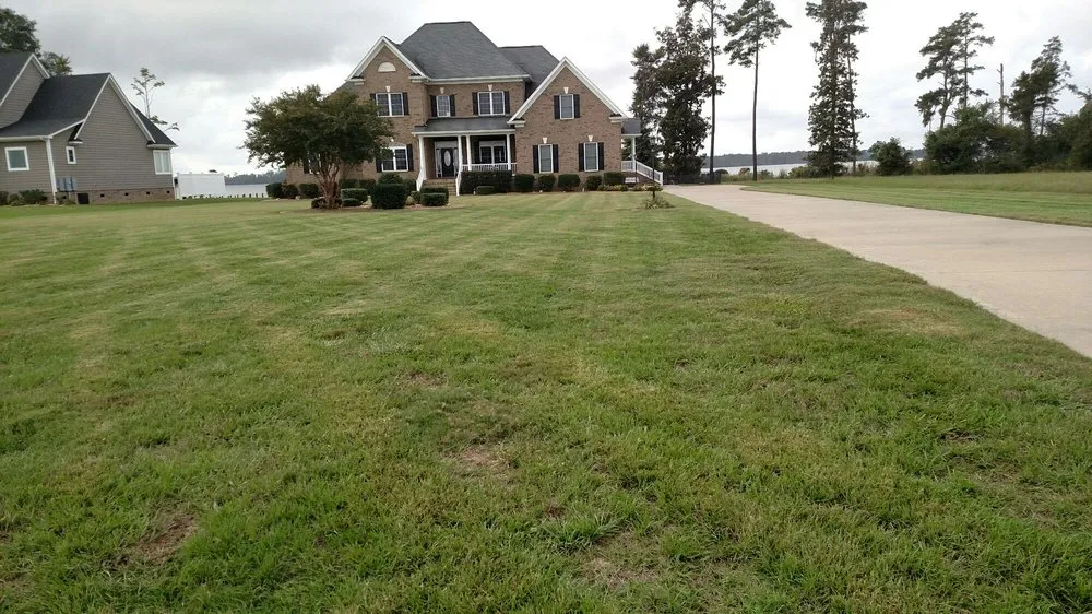 Expert outdoor landscaping in Elizabeth City, NC - Unlimited Lawns