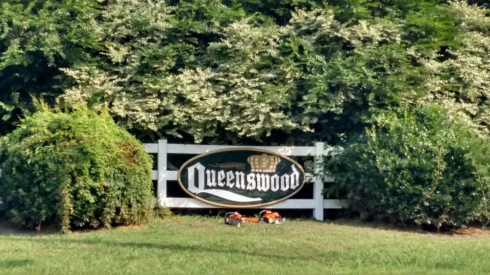 Top-rated yard cleanup service experts serving Elizabeth City, NC - Unlimited Lawns