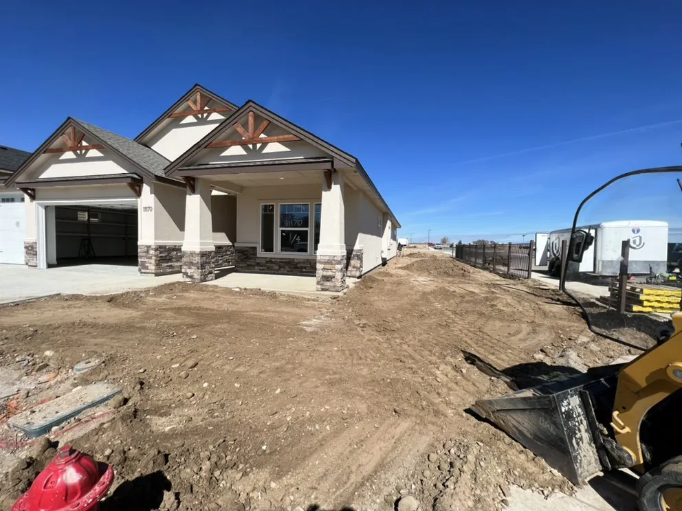 Professional lawn care service for beautiful yards across Nampa, ID - Unlimited Solutions Landscaping