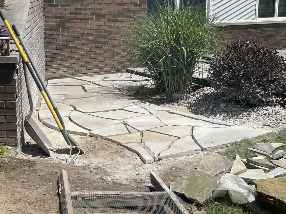 Affordable landscape installation experts serving Kendallville, IN - Unparalleled Lines