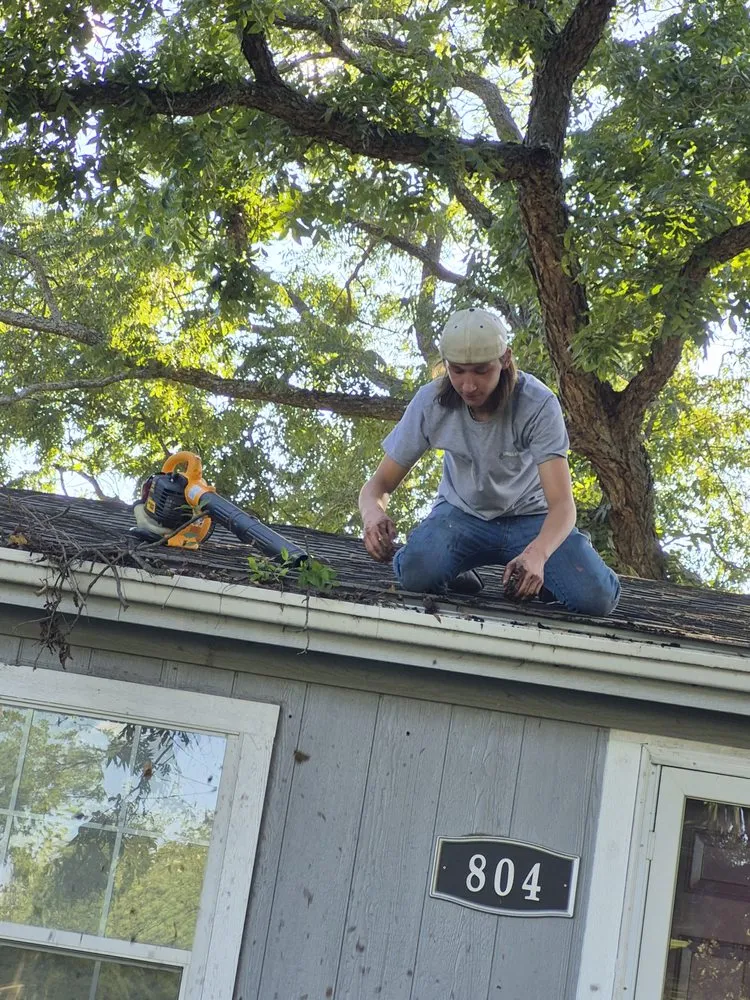 Top-rated lawn care service in Keene, TX by Unsupervised Lawn Care