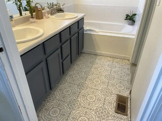 Unswerving Development Logo