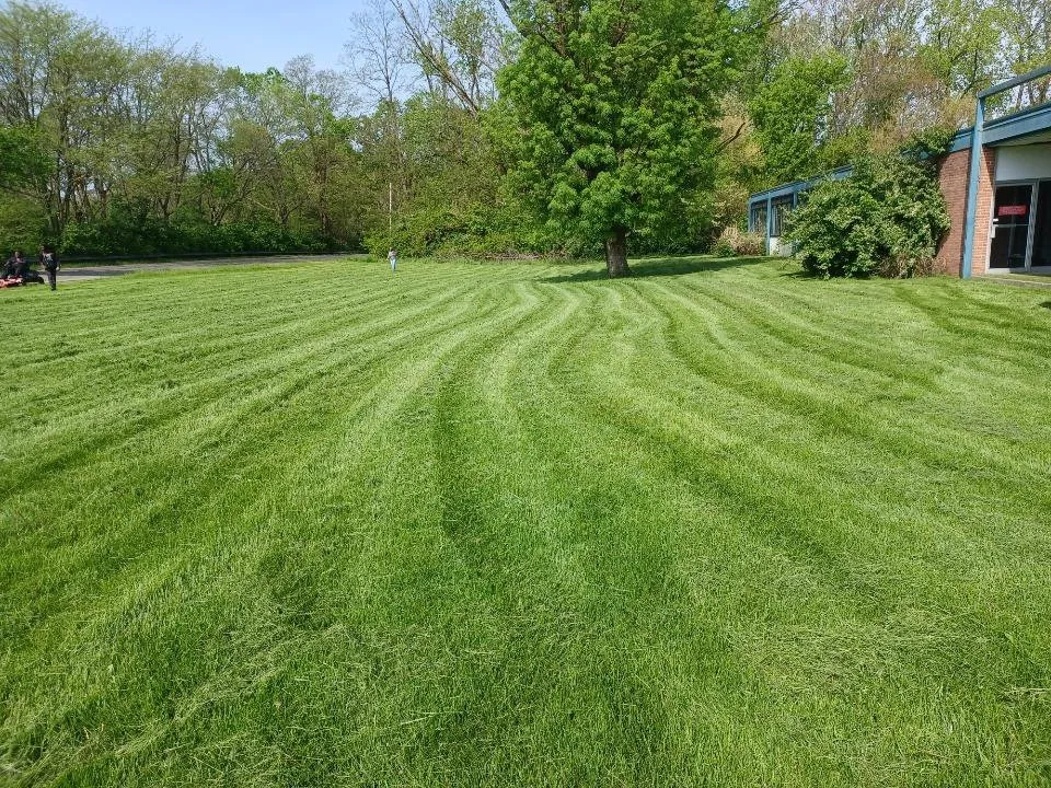 Reliable garden landscaping experts serving Dayton, OH - Up N' Smoke Lawn Care