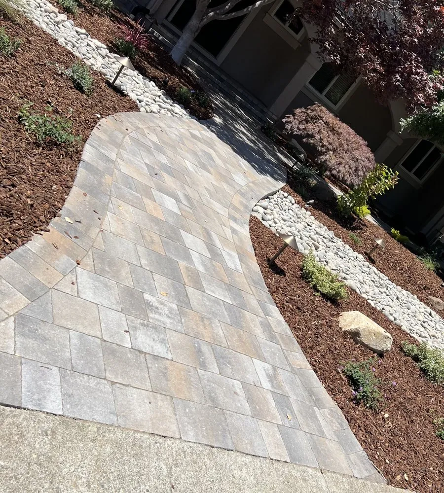 Trusted yard maintenance in San Mateo, CA by Upfront Construction
