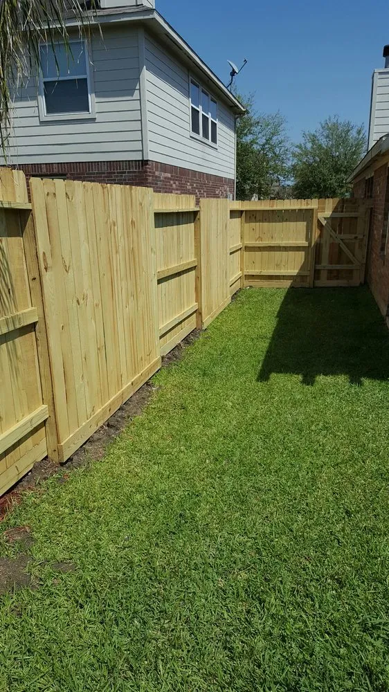 Top-rated garden landscaping experts serving Pearland, TX - UPLIFT Outdoor