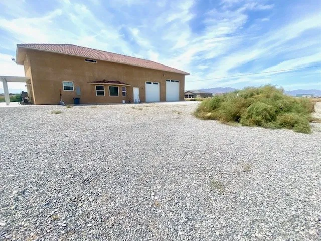 Affordable lawn care service in Pahrump, NV by Uplifting Landscape N Lawncare