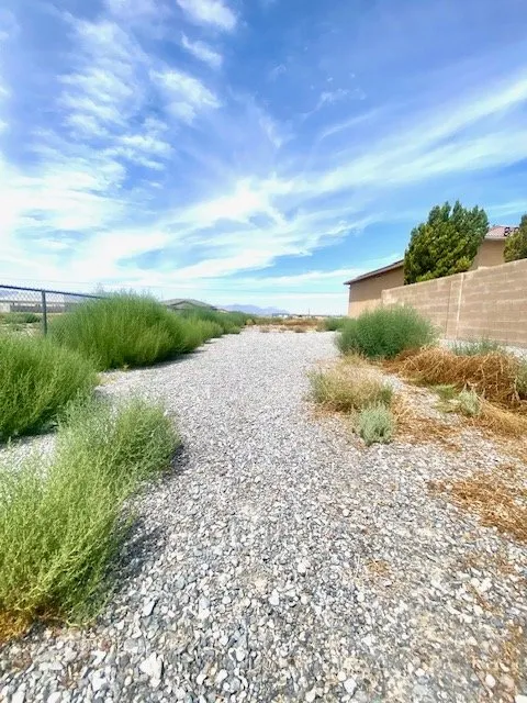 Local outdoor landscaping in Pahrump, NV - Uplifting Landscape N Lawncare