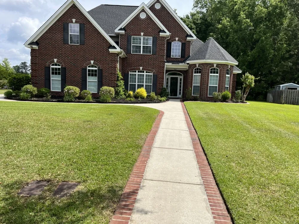 Affordable yard maintenance in Savannah, GA - Upper Cutz Landscape