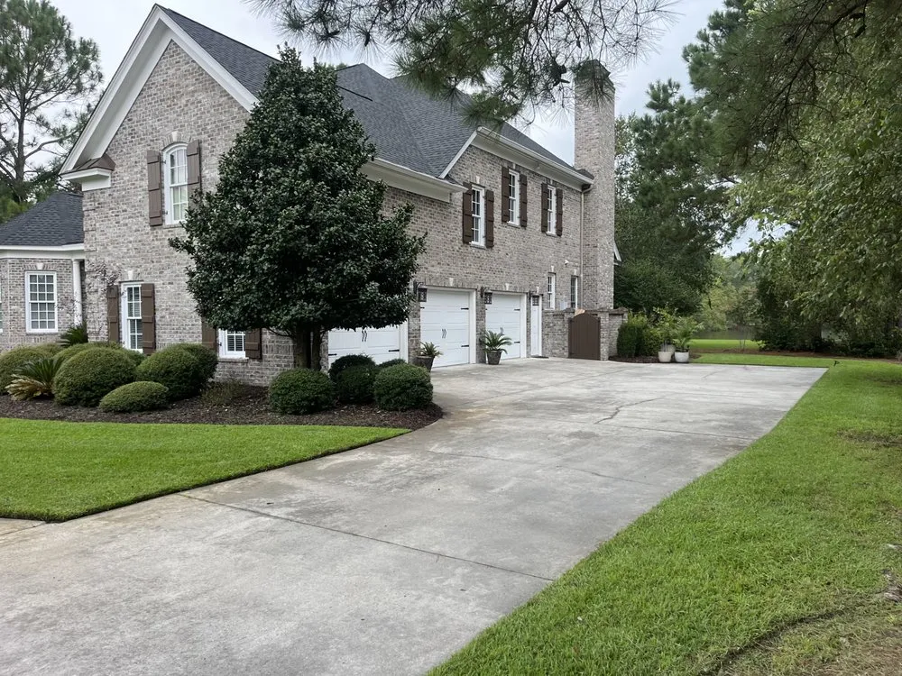Custom landscape installation for homes in Savannah, GA by Upper Cutz Landscape