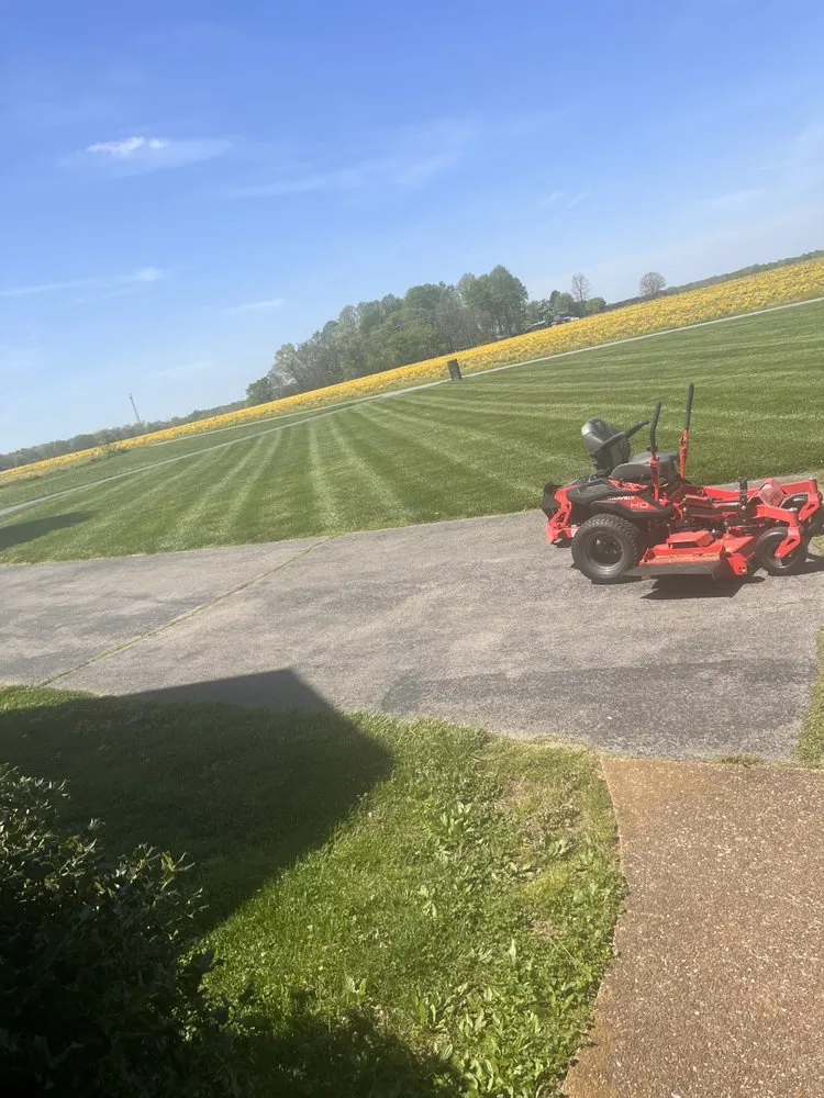 Affordable yard cleanup service experts serving Morrison, TN - Uppercuts Landscaping