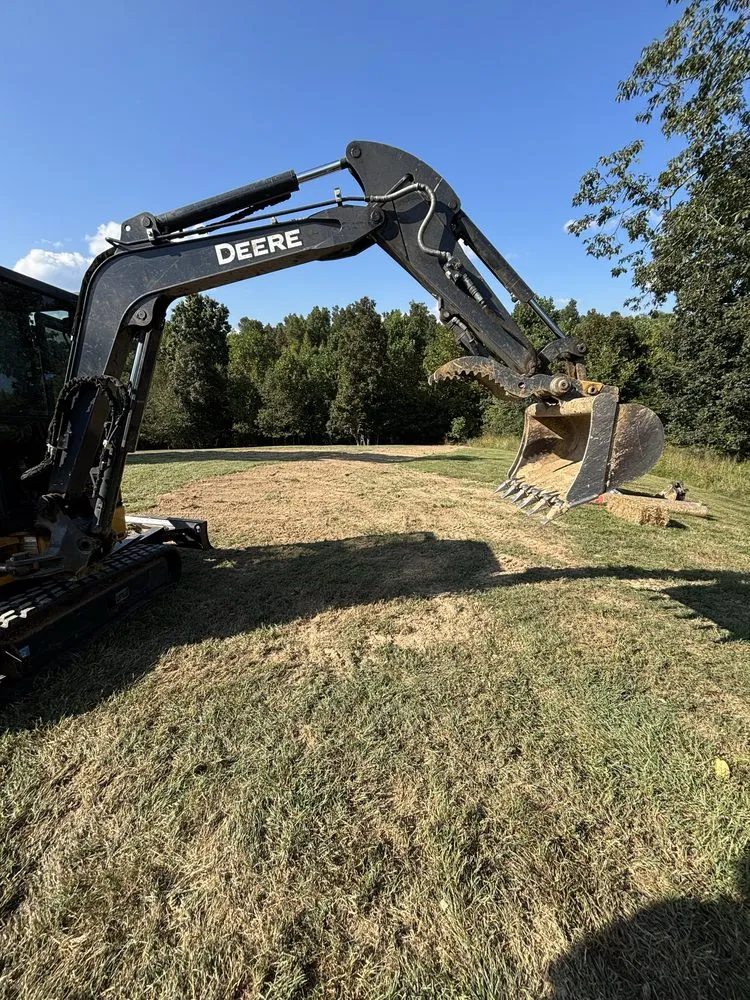 Custom garden landscaping experts serving Bon Aqua, TN - UPscape