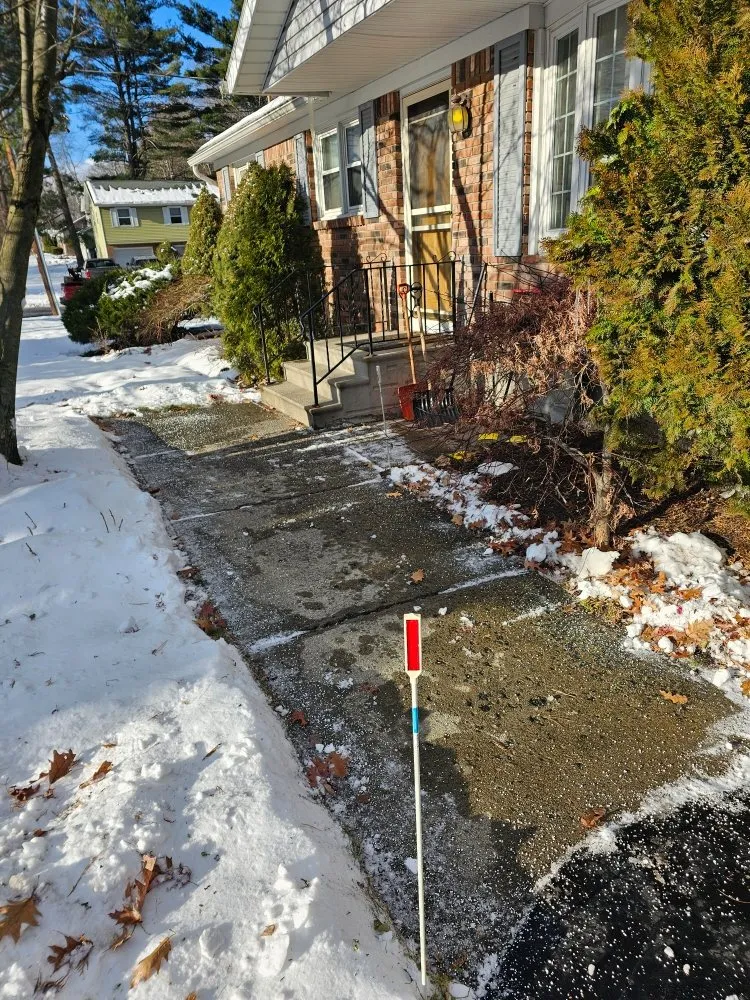 Affordable outdoor landscaping experts serving Albany, NY - Upstate Lawn Kings