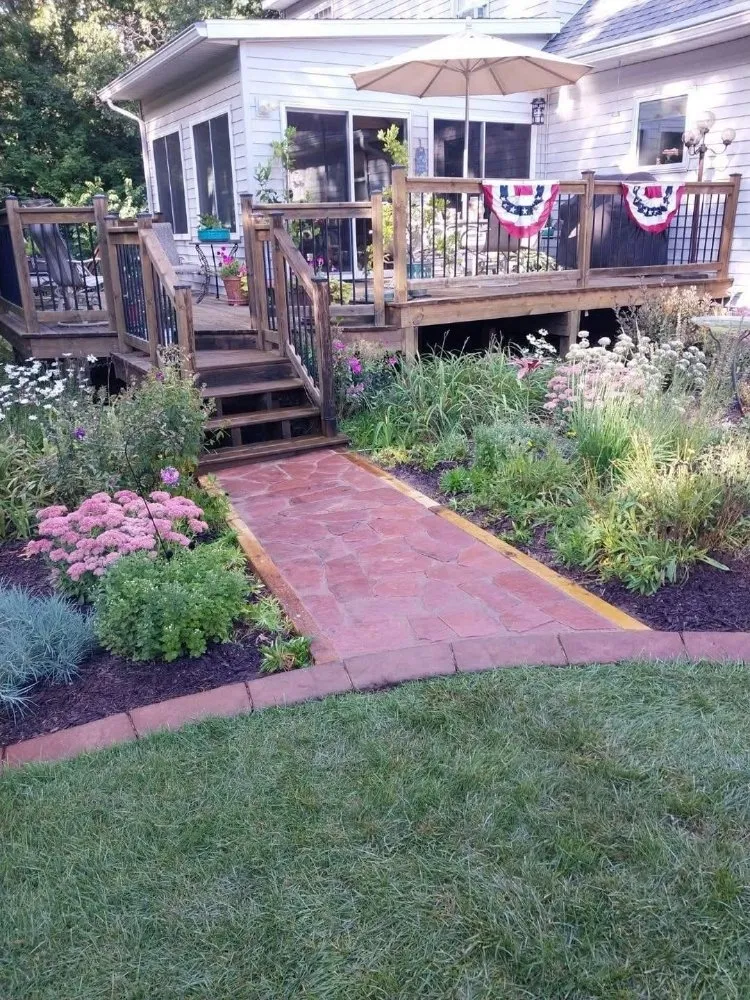 Affordable yard maintenance in Belding, MI - Upstream Landscape Maintenance and Design