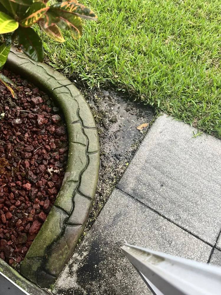 Reliable landscape installation in Mulberry, FL - Upzide Down Sod