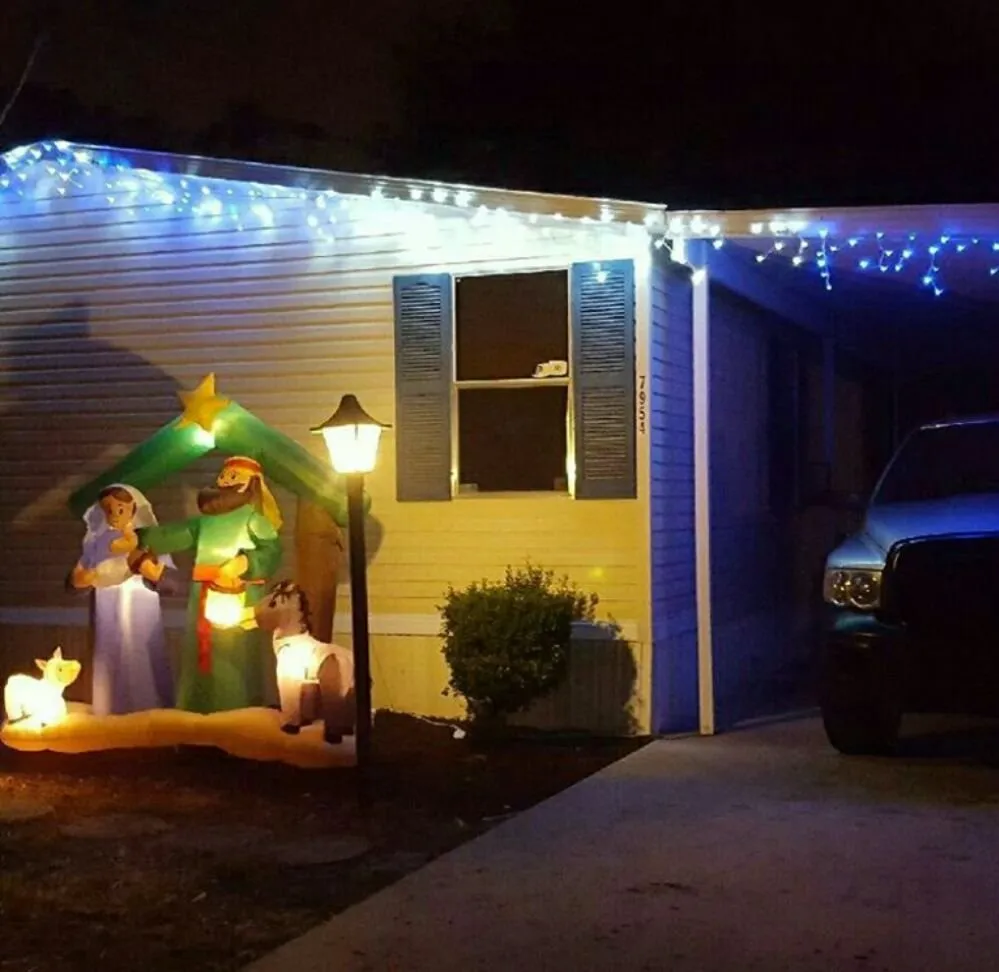 Local yard cleanup service in Boynton Beach, FL by UR Way Lawn Service