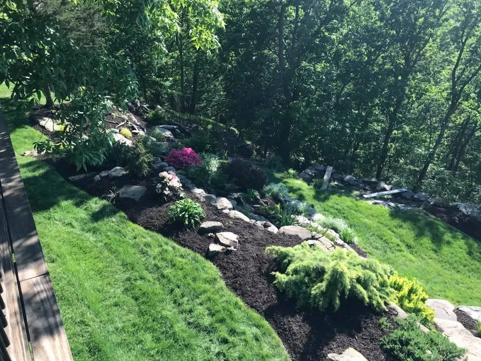 Top-rated garden landscaping in New Hampton, NY by Urato Landscaping