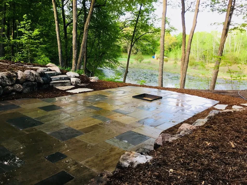 Top-rated lawn care service experts serving Shakopee, MN - Urban Design