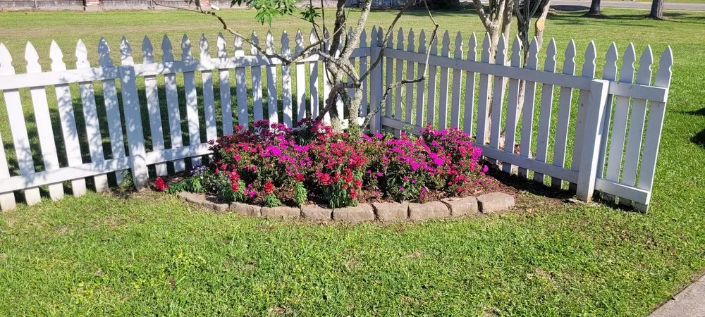 Custom outdoor landscaping in Lake Charles, LA - Urban Designs Landscaping