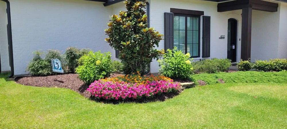 Affordable lawn care service in Lake Charles, LA - Urban Designs Landscaping