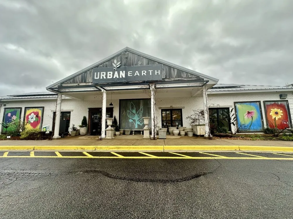 Professional yard cleanup service in Memphis, TN - Urban Earth Gardens, Nursery & Market