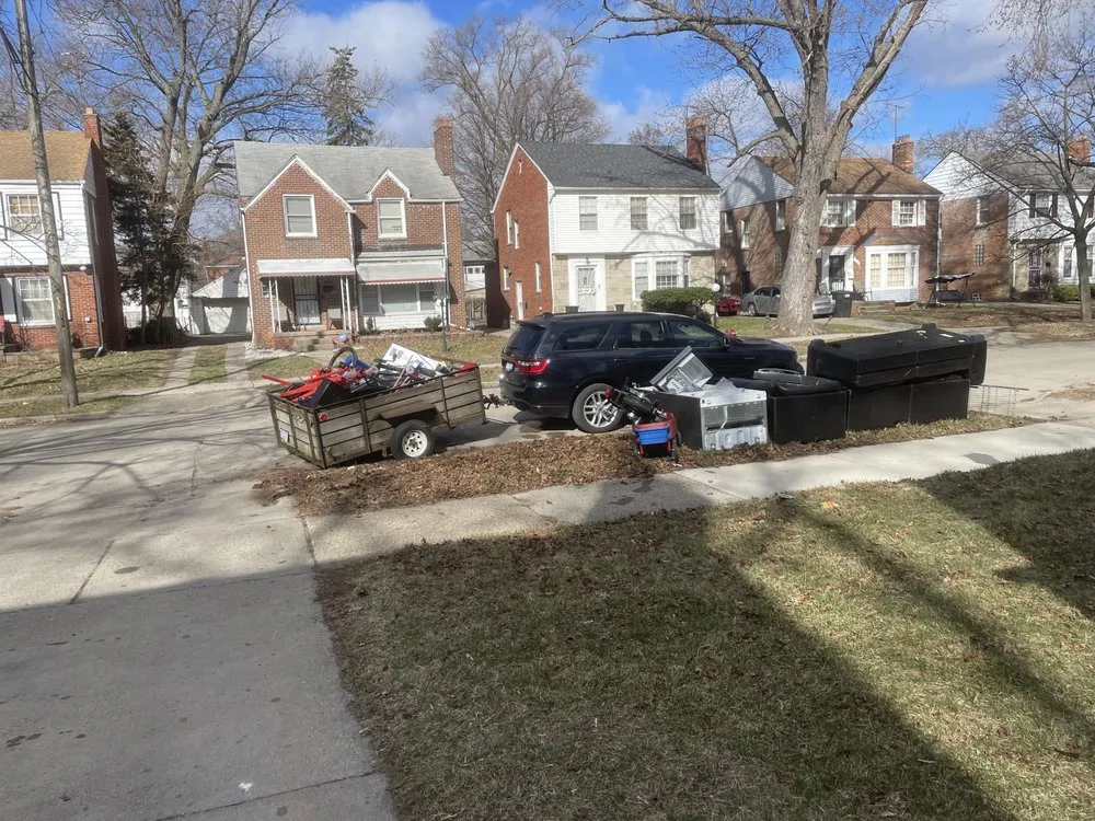 Expert lawn care service experts serving Detroit, MI - Urban Earth landscaping