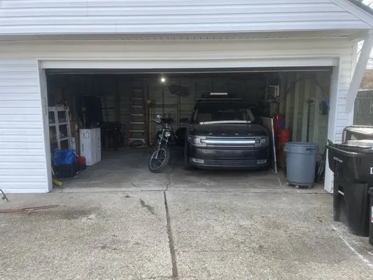 Urban Earth landscaping Logo