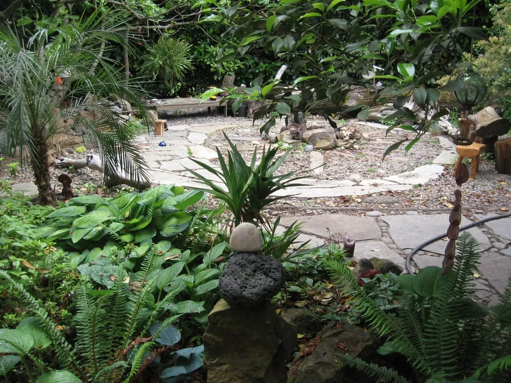 Expert garden landscaping in Portland, OR by Urban Ecosystems