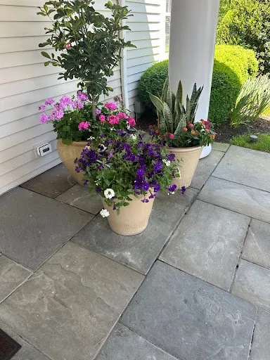 Expert garden landscaping experts serving Franklin Lakes, NJ - Urban Farms Landscape & Design