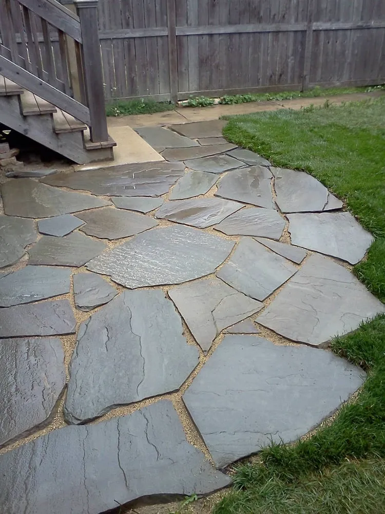 Custom lawn mowing service experts serving Chicago, IL - Urban Garden Design