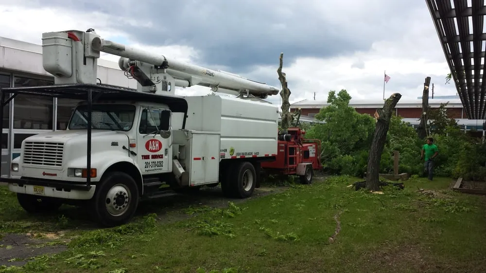 Affordable lawn mowing service for residential properties across Englewood, NJ - Urban Green Landscaping Corp