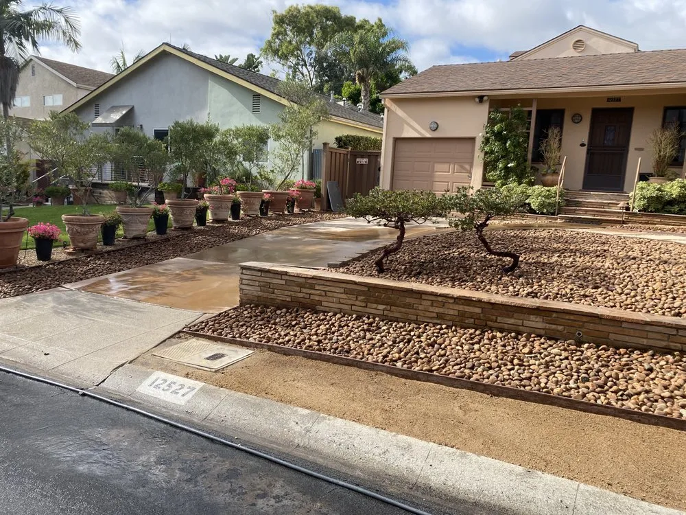 Reliable yard cleanup service in Los Angeles, CA - Urban Green Services