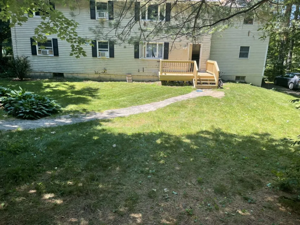 Local lawn care service experts serving Hudson, NH - Urban jungle landscaping