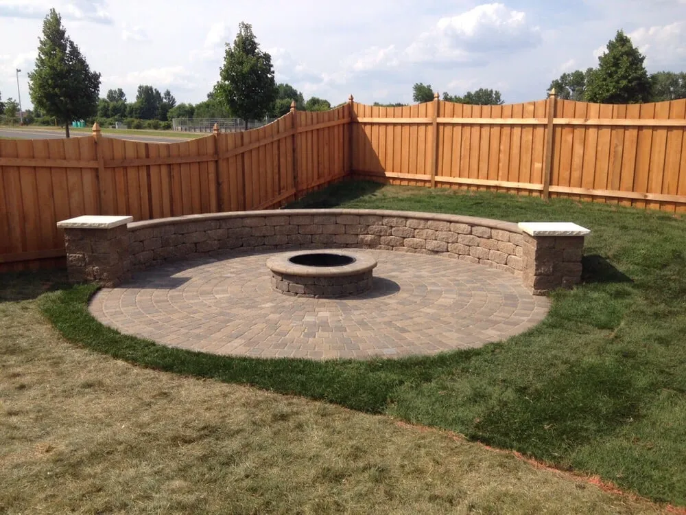 Professional outdoor landscaping experts serving Minneapolis, MN - Urban Landworks