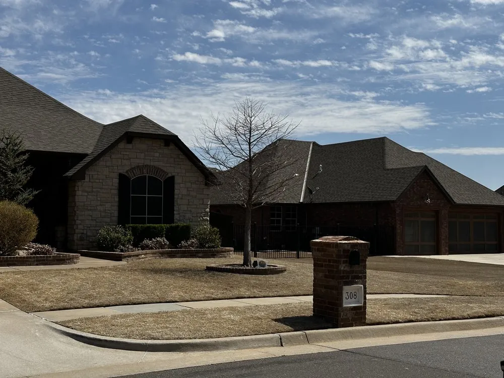 Expert lawn mowing service in Yukon, OK by Urban Lawn Care