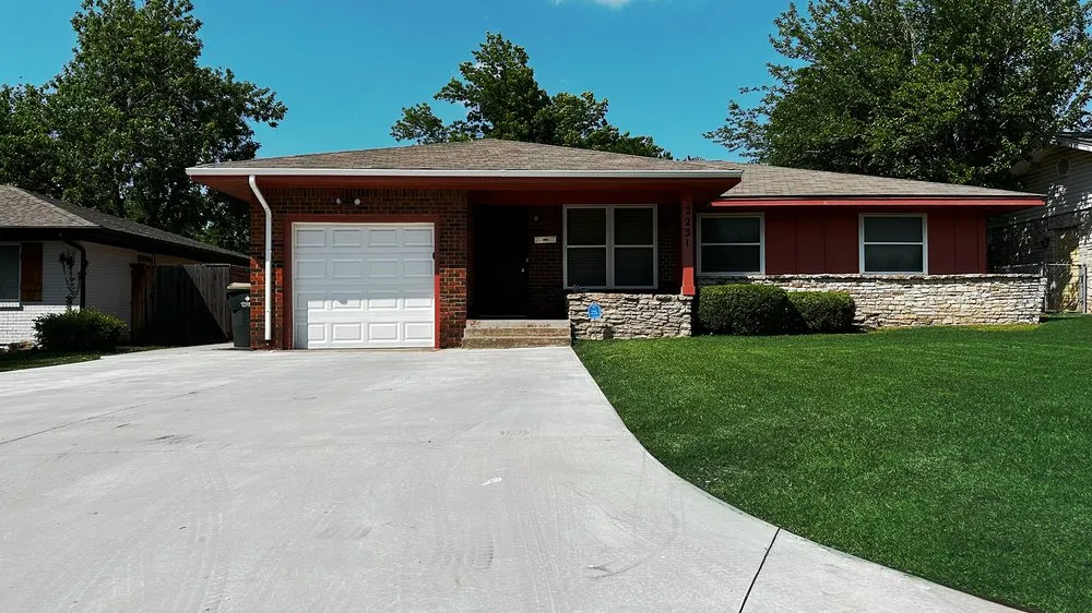 Expert lawn care service experts serving Yukon, OK - Urban Lawn Care