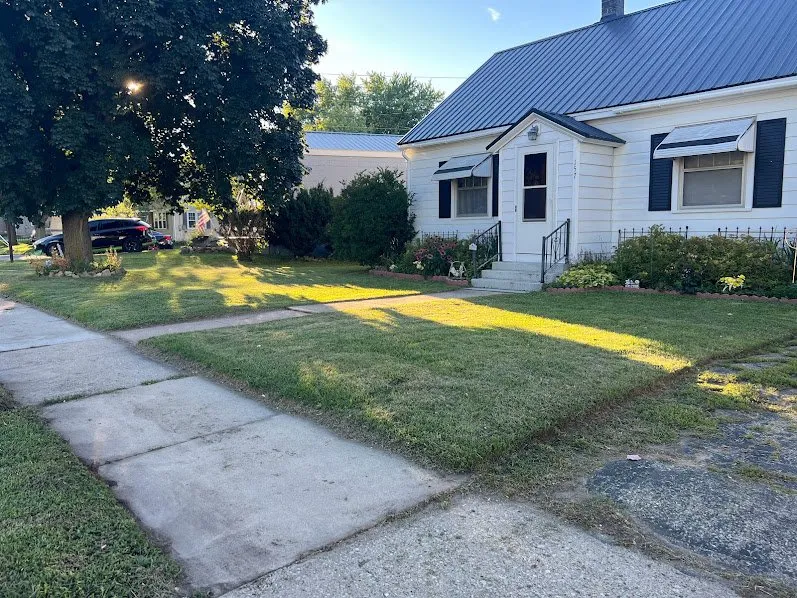 Reliable lawn mowing service in Pulaski, WI - Urban Lawn Pros