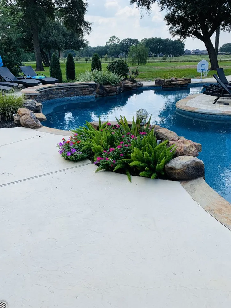 Top-rated garden landscaping in Katy, TX by Urban Oasis Landscape