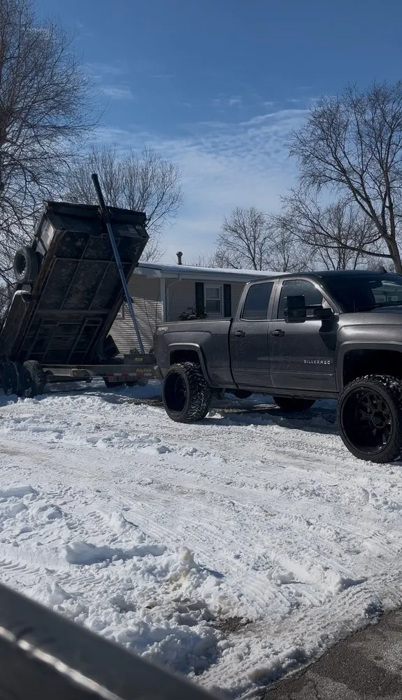 Affordable yard maintenance in Ofallon, MO - Urban outdoor services