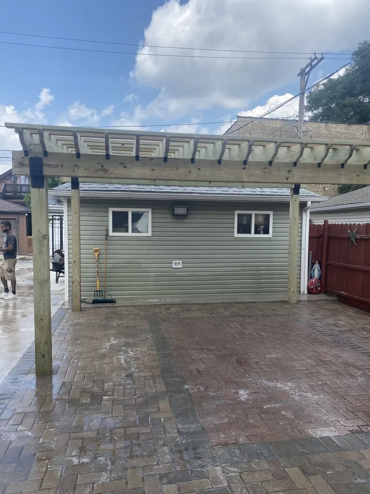 Reliable yard maintenance in Chicago, IL by Urban Outdoor Spaces