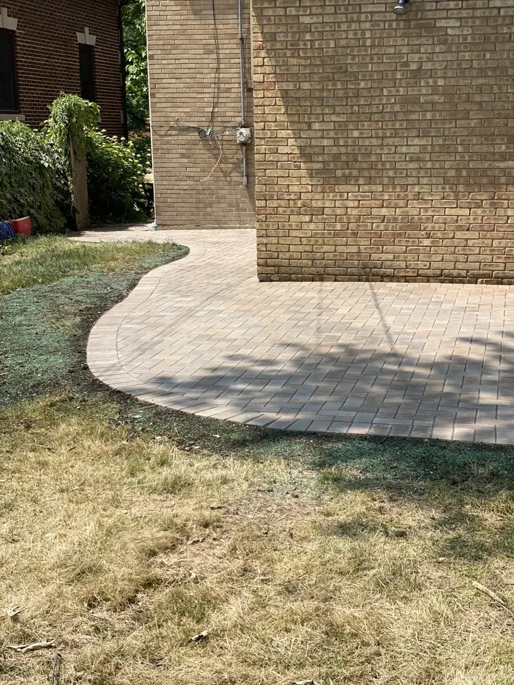 Expert residential landscaping in Chicago, IL - Urban Outdoor Spaces