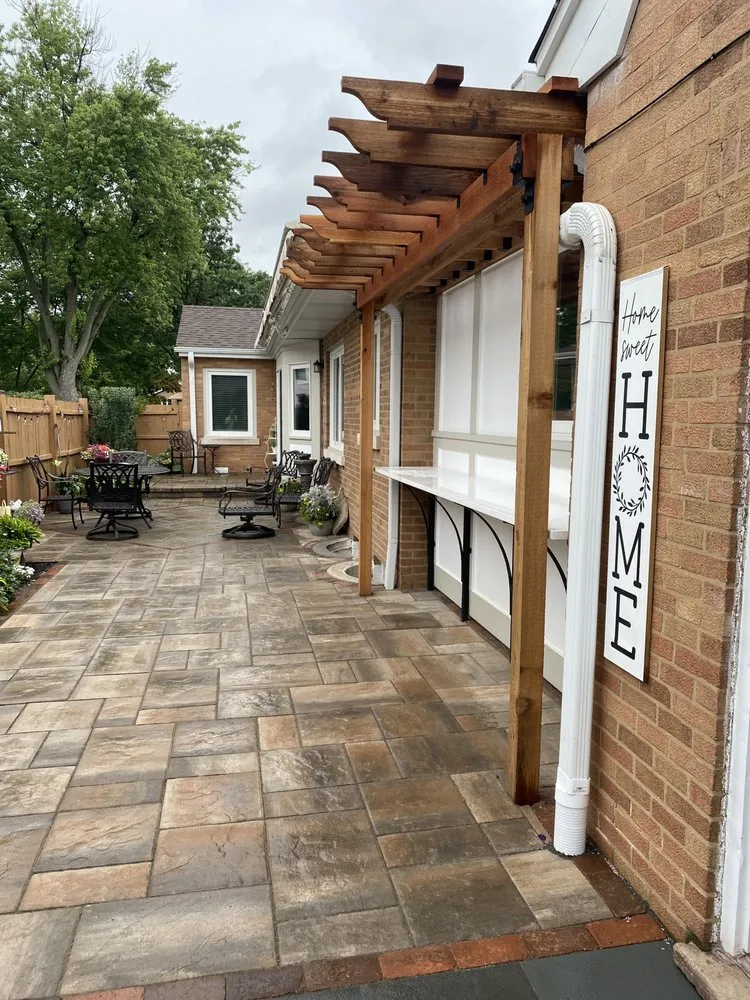 Local yard maintenance in Chicago, IL - Urban Outdoor Spaces