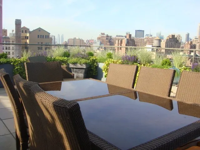 Custom yard cleanup service experts serving Pittsburgh, PA - Urban Plantscapes