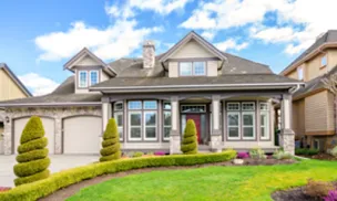 Expert garden landscaping in Shawnee, KS by Urban Professional Lawn Care