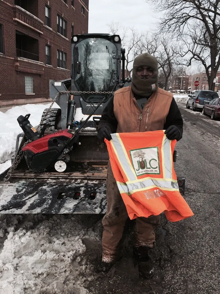 Expert lawn care service experts serving Chicago, IL - Urban Roots