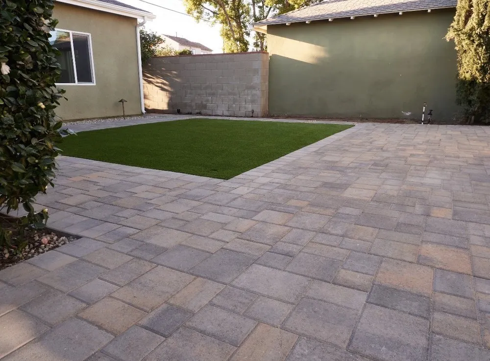 Custom garden landscaping experts serving Van Nuys, CA - Urban Soil Landscape