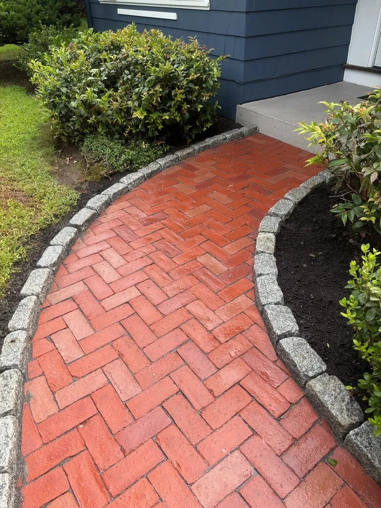 Custom landscape design experts serving Dartmouth, MA - Urban Stone Masonry Construction