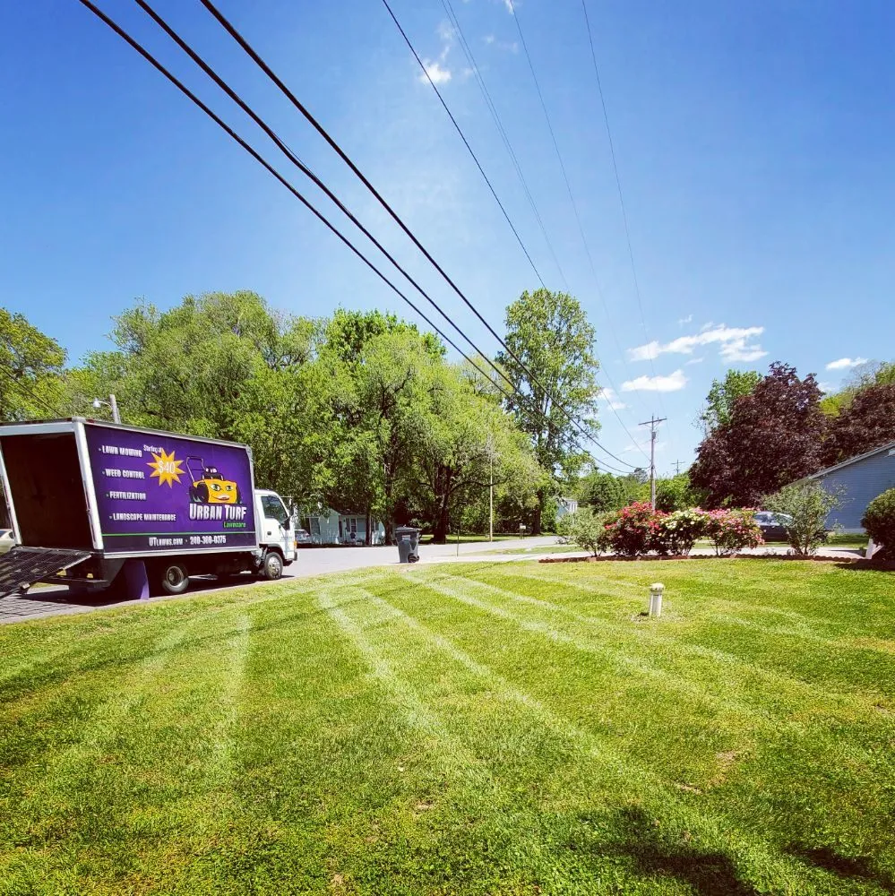 Expert lawn mowing service in Waldorf, MD - Urban Turf