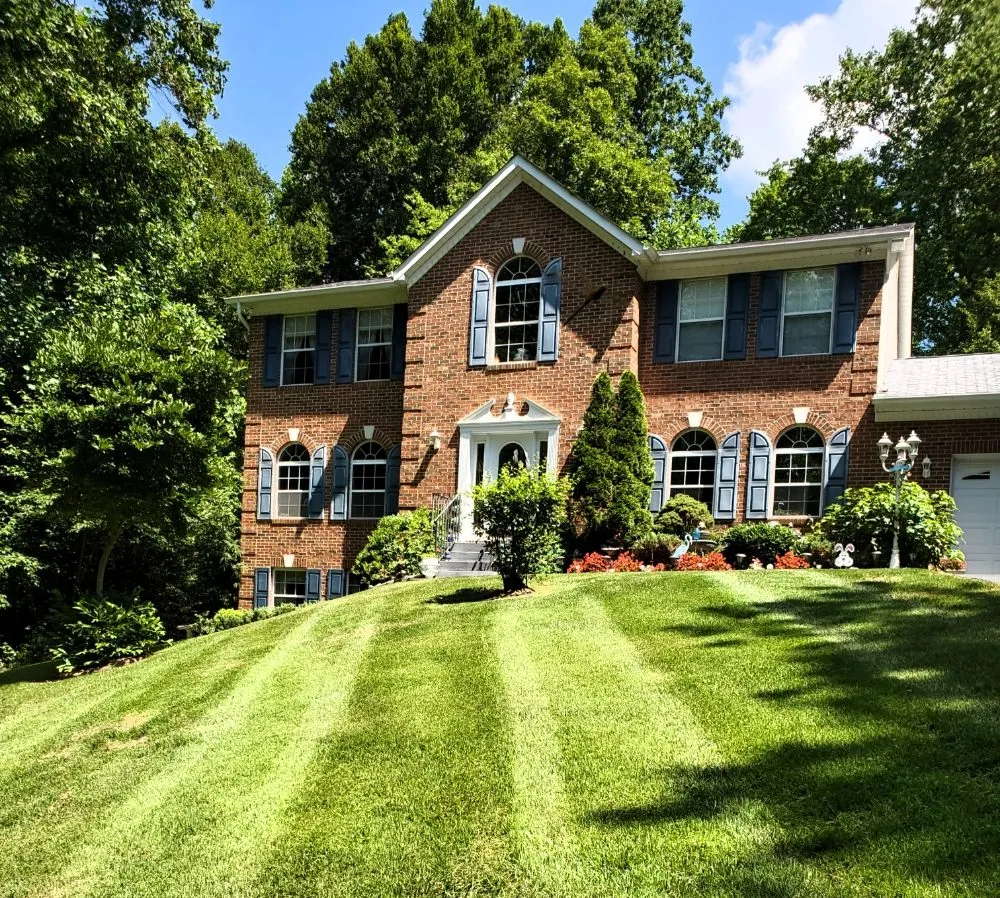 Affordable outdoor landscaping near you in Waldorf, MD by Urban Turf