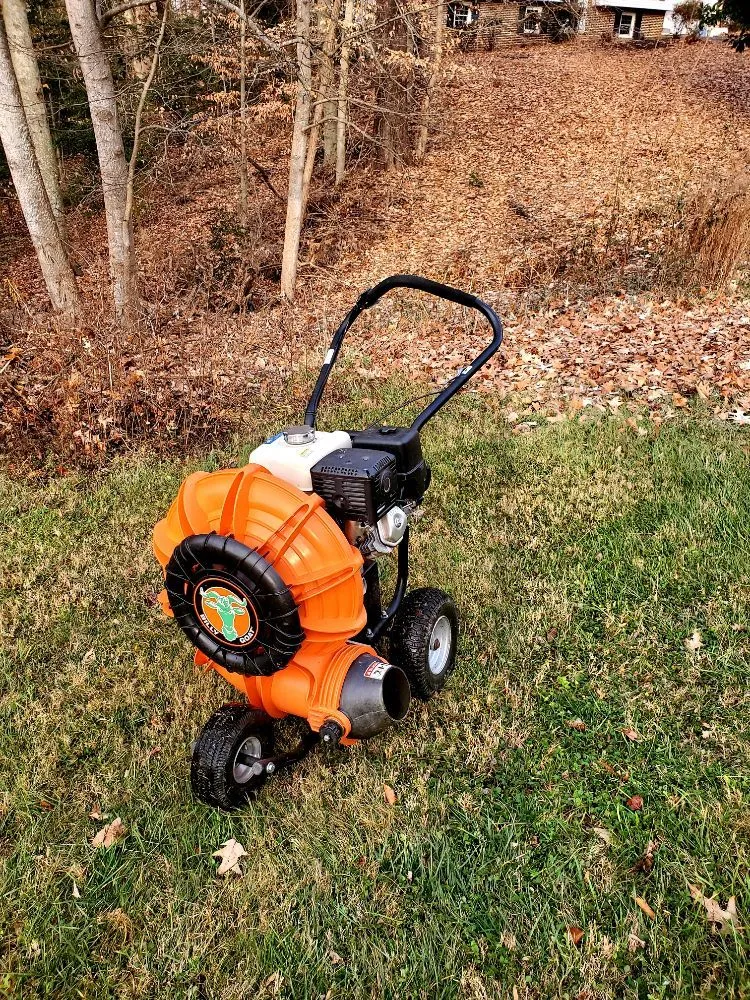 Custom garden landscaping in Waldorf, MD by Urban Turf