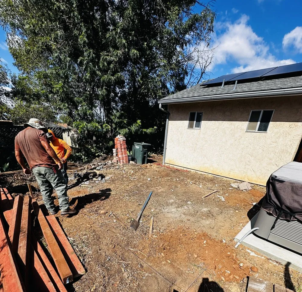 Reliable yard cleanup service in San Diego, CA - Urban West Landscape Construction